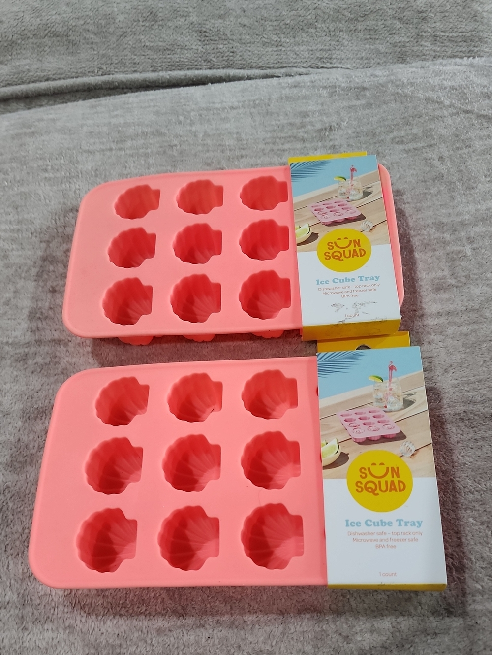 NWT Sun Squad 2 Pack Sea Shell Ice Cube Trays